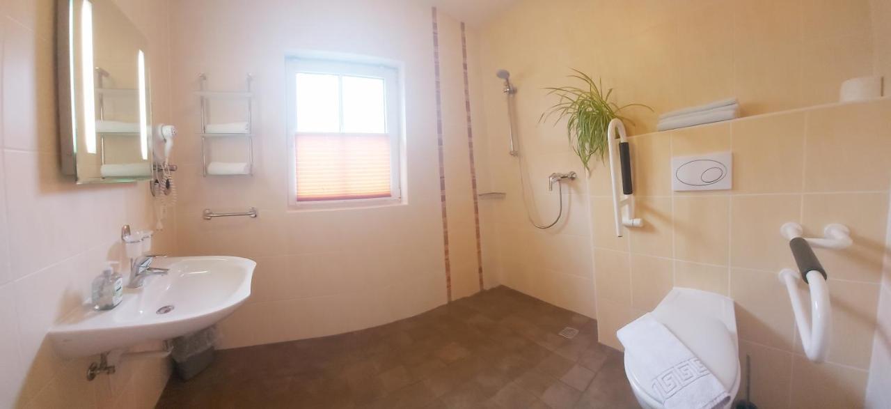 Hotel "Pension Marlis" Garni Reichenberg  Bagian luar foto