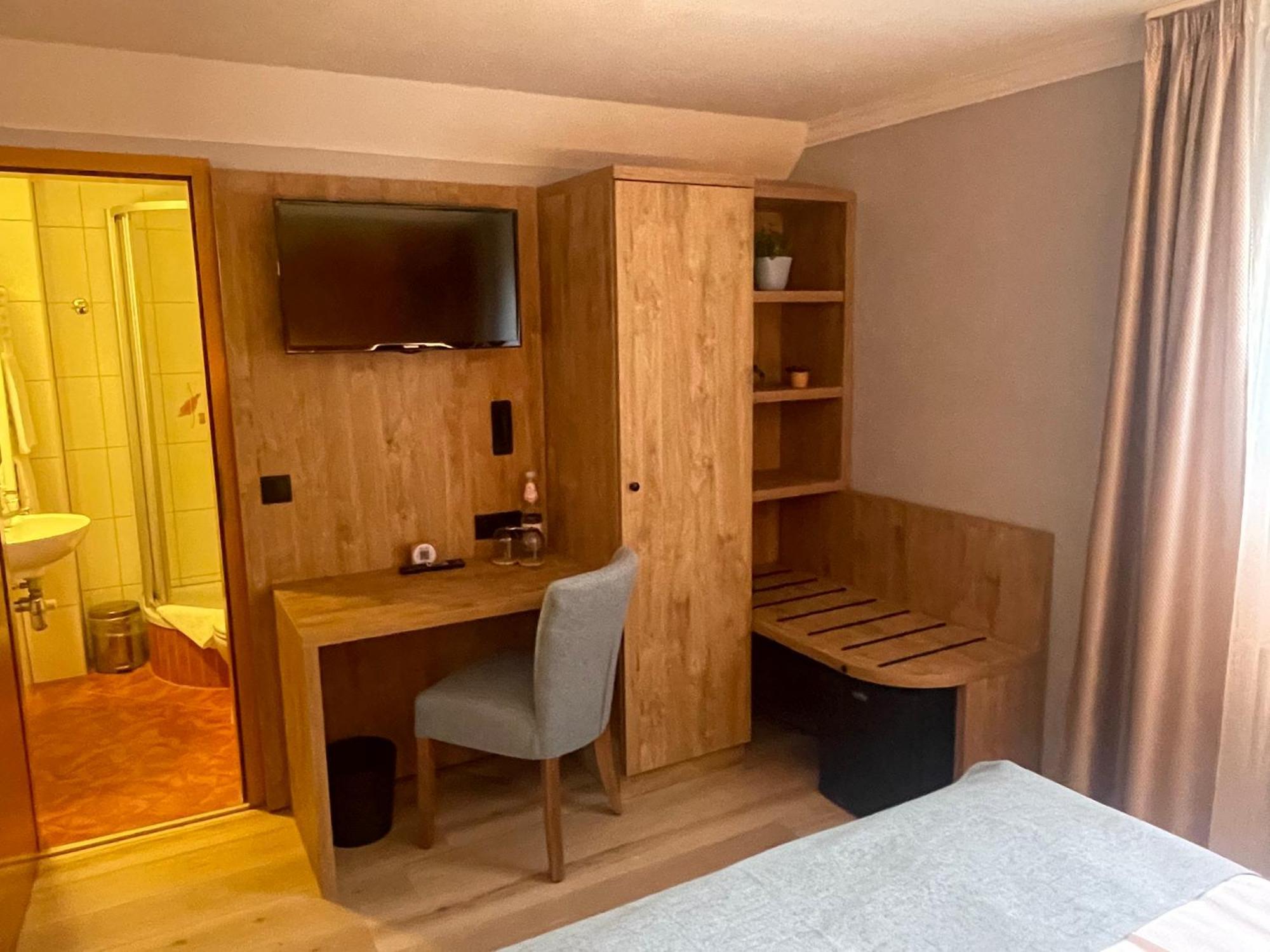Hotel "Pension Marlis" Garni Reichenberg  Bagian luar foto